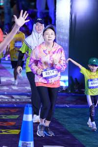 BIB: 3214, 4947
                            <button type="button" onclick="openModal(26233490)" class="btn btn-primary btn-sm float-right btn-popup" data-toggle="modal" data-target=".modal-high-quality">
                        <i class="fas fa-shopping-cart"></i> Add to Cart
                    </button>
                                            <button type="button" onclick="isThisMe(26233490, true)" class="btn btn-success btn-sm float-right btn-popup btn-isme hidden" data-toggle="tooltip" data-placement="bottom" title="นี่คือรูปของคุณใช่ไหม คลิกที่นี่เพื่อเอาเข้าอัลบั้ม">
                        <i class="fas fa-plus"></i> Add to album
                    </button>
                    <button type="button" onclick="isThisMe(26233490, false)" class="btn btn-warning btn-sm float-right btn-popup btn-isnotme hidden">
                        <i class="fas fa-ban"></i> Remove from album
                    </button>